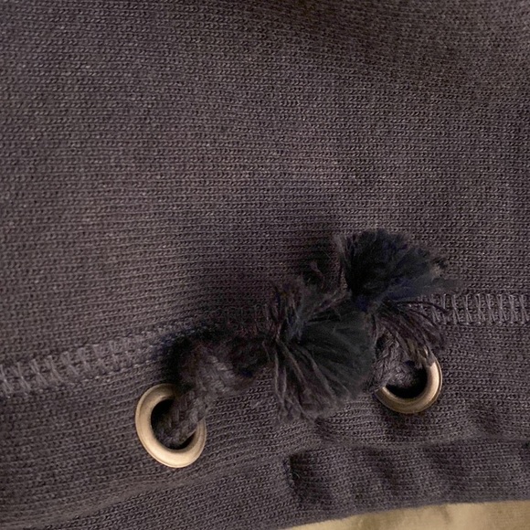 NWT Champion LIFE
Reverse Weave® Contrast Stitch Cinch Hoodie - Picture 7 of 7